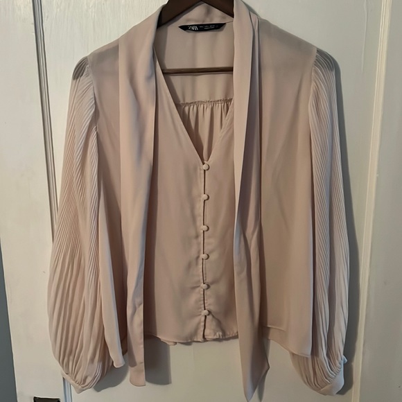 Blouse - Picture 1 of 5